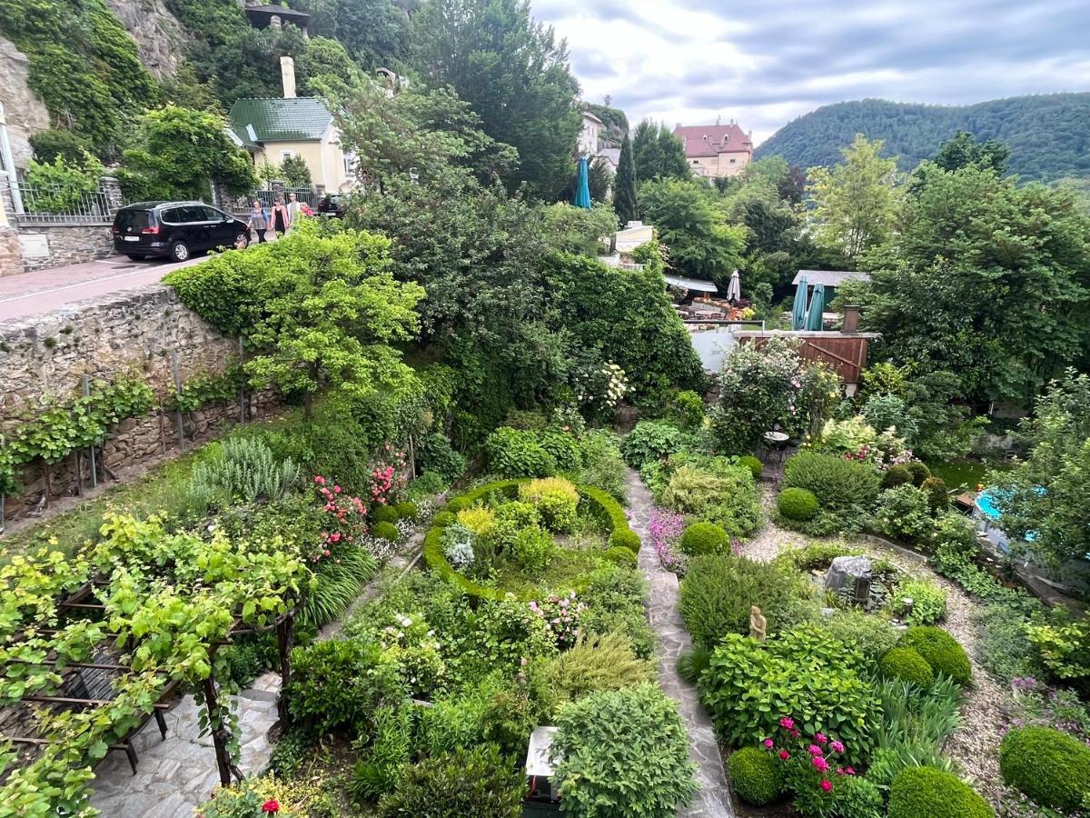Winzerhof - Gaestehaus Stoeger