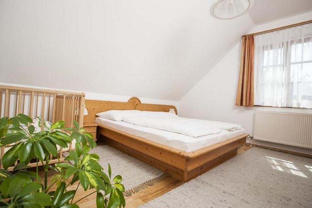 Gasthuis Winzerhof - Gaestehaus Stoeger *